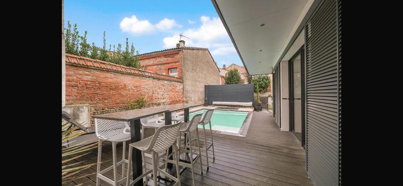 Maison - 213 m² - 6 pièces