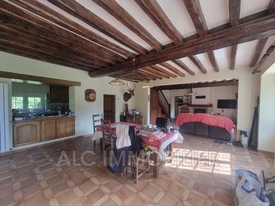 Maison - 179 m² - 5 pièces