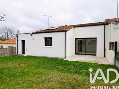 Maison - 76 m² - 3 pièces