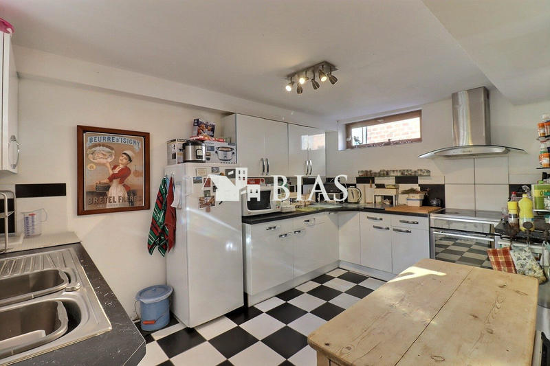 Maison ancienne - 208 m² - 6 pièces