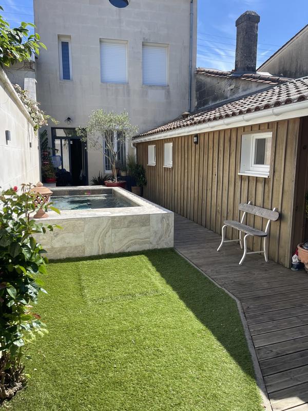 Villa - 180 m² - 7 pièces