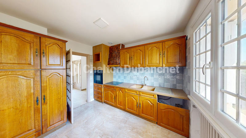 Maison - 95 m² - 5 pièces