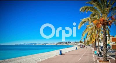 Appartement - 300 m² - 24 pièces