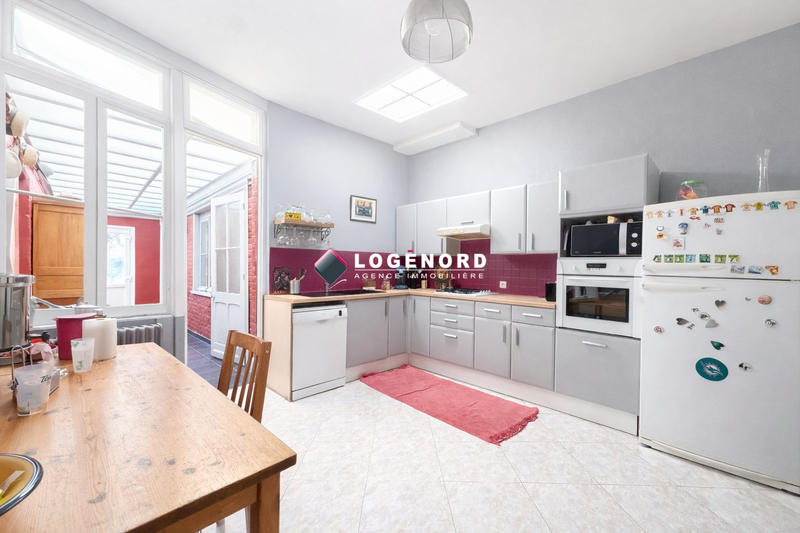 Maison - 194 m² - 7 pièces