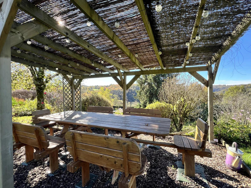 Maison - 147 m² - 9 pièces