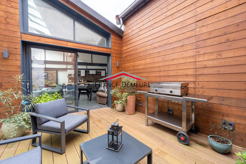 Maison contemporaine - 166 m² - 6 pièces