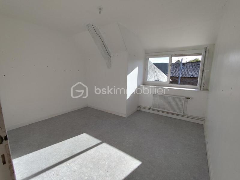 Maison - 113 m² - 9 pièces