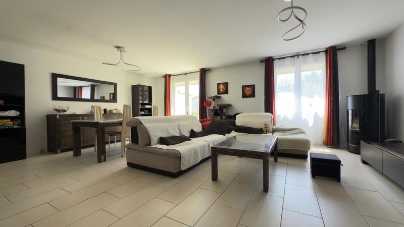 Maison - 122 m² - 5 pièces