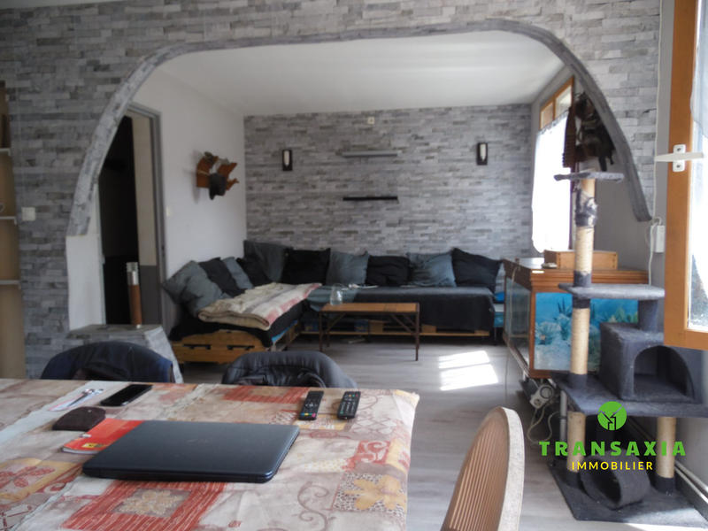 Maison contemporaine - 209 m² - 10 pièces