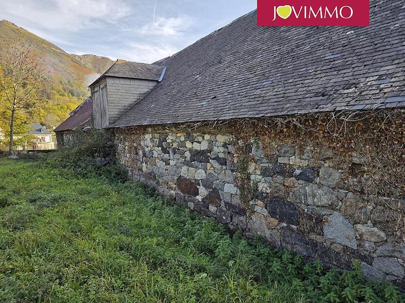 Maison - 300 m² - 1 pièce