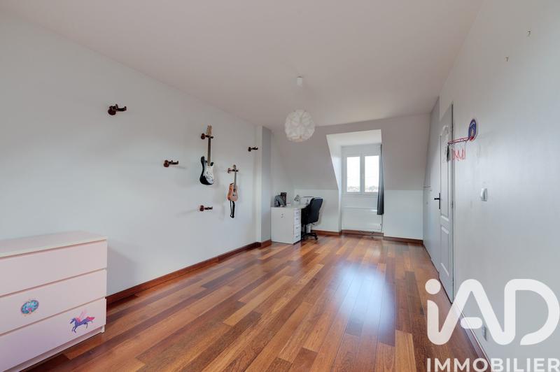 Maison - 165 m² - 6 pièces