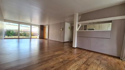 Appartement - 98 m² - 3 pièces