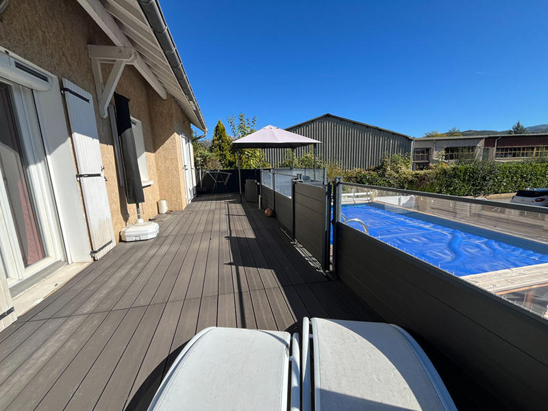 Maison - 101 m² - 5 pièces