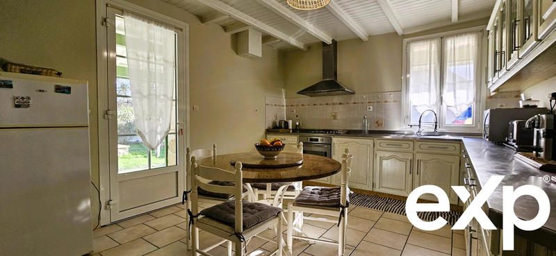 Maison - 140 m² - 4 pièces