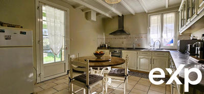 Maison - 140 m² - 4 pièces