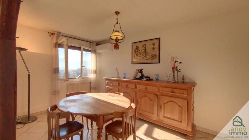 Appartement - 109 m² - 5 pièces