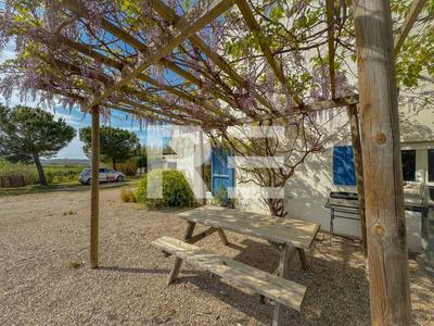 Maison - 165 m² - 9 pièces