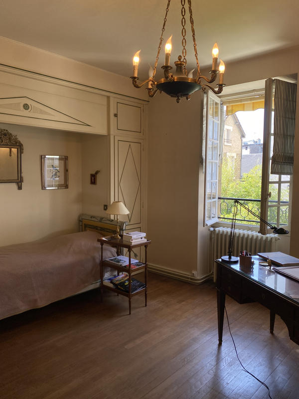 Maison - 230 m² - 7 pièces