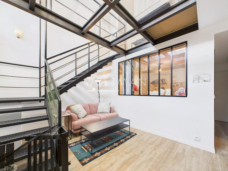 Loft - 86 m² - 4 pièces