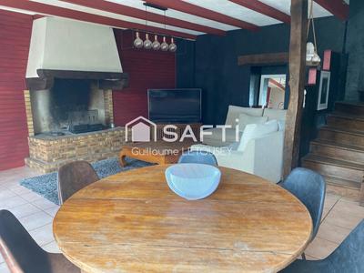 Maison - 228 m² - 8 pièces