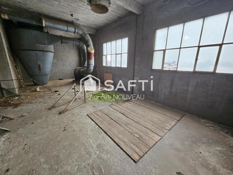 Local commercial - 2 000 m² - 3 pièces