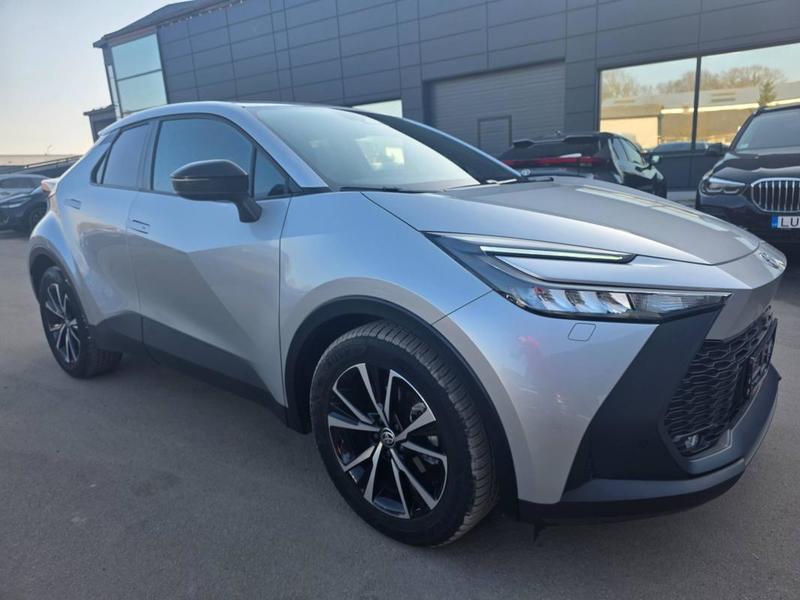 Toyota c-Hr hybride 140