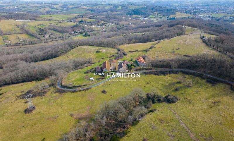 Maison de campagne - 532 m² - 11 pièces