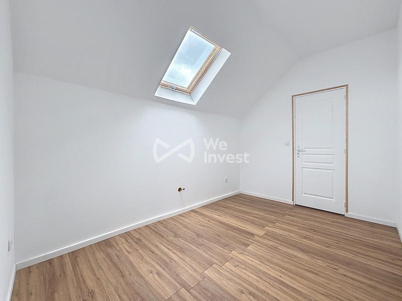 Maison - 87 m² - 7 pièces