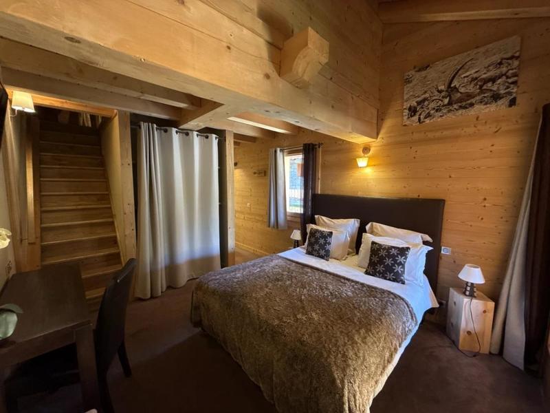 Châlet - 432 m² - 9 pièces