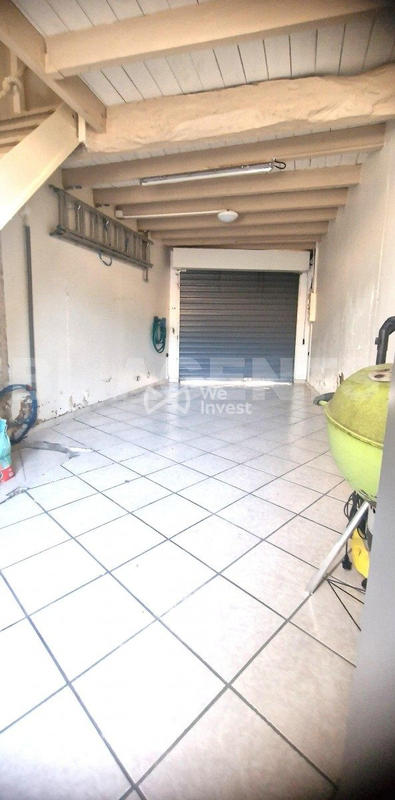 Maison - 220 m² - 7 pièces