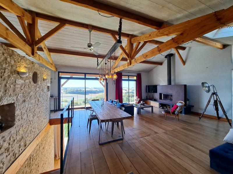 Maison - 164 m² - 7 pièces