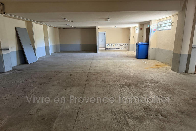 Local commercial - 145 m²