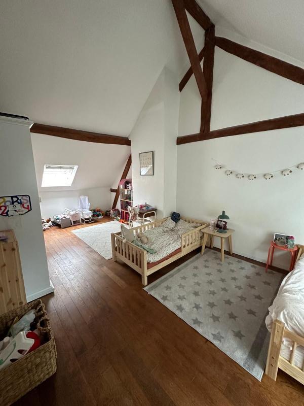 Maison - 121 m² - 5 pièces