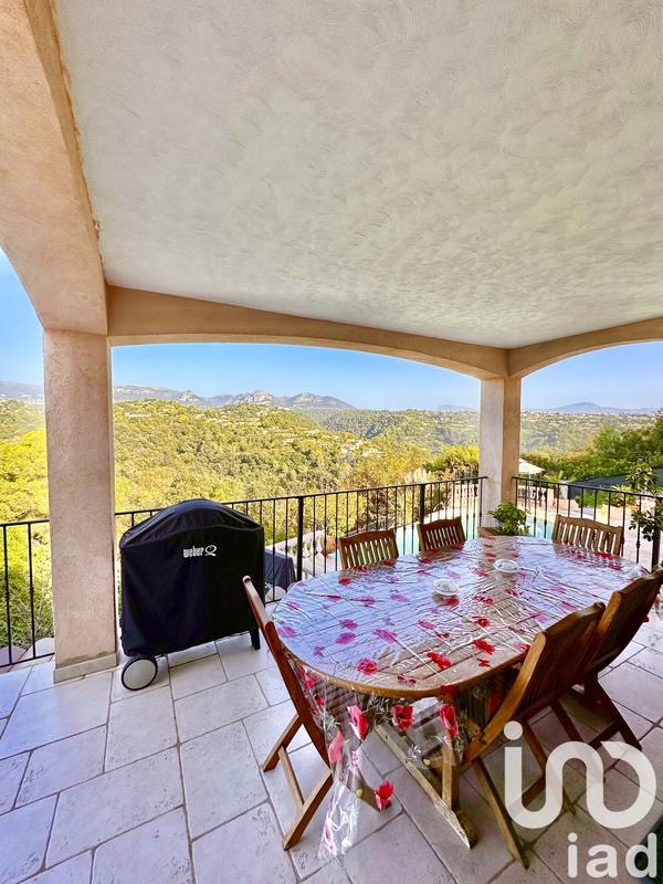 Maison - 295 m² - 9 pièces