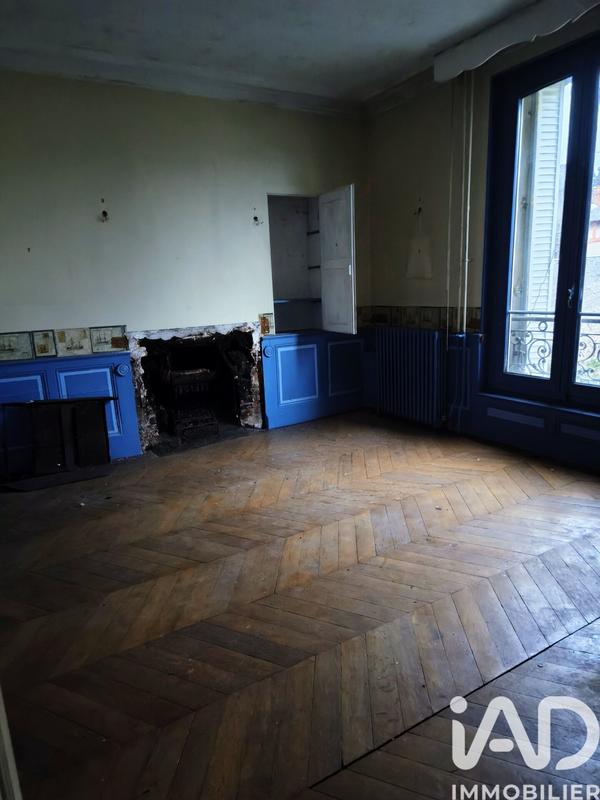 Maison - 335 m² - 10 pièces