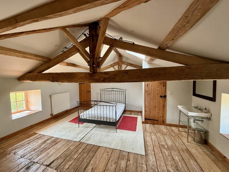 Maison - 300 m² - 10 pièces