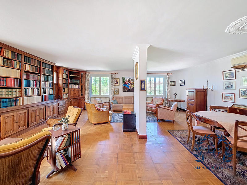 Maison - 159 m² - 6 pièces