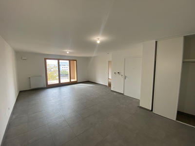 Appartement - 83 m² - 4 pièces