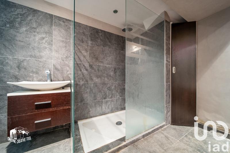 Maison - 444 m² - 12 pièces