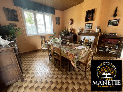 Maison - 137 m² - 7 pièces