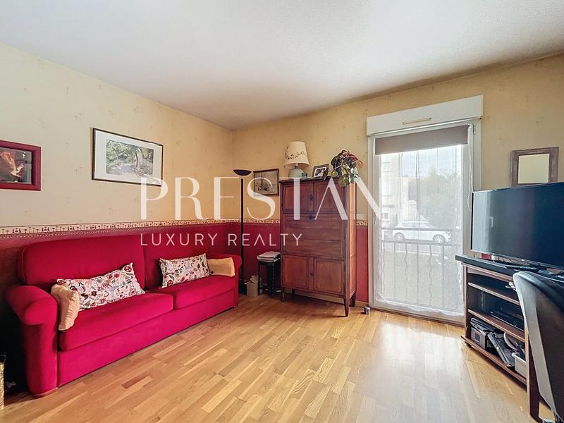 Maison - 267 m² - 7 pièces