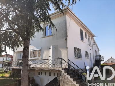 Maison - 197 m² - 10 pièces