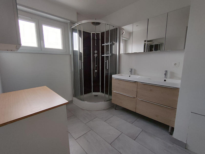 Appartement - 85 m² - 3 pièces