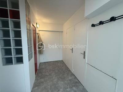Loft - 129 m² - 5 pièces