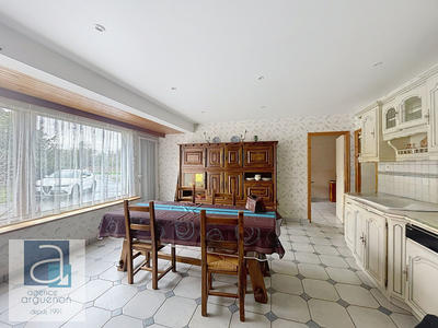 Maison - 210 m² - 8 pièces