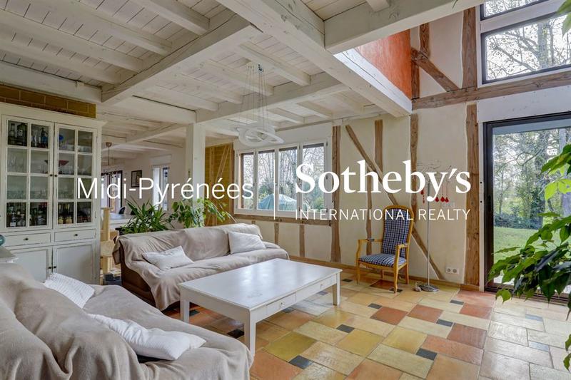 Maison - 186 m² - 7 pièces