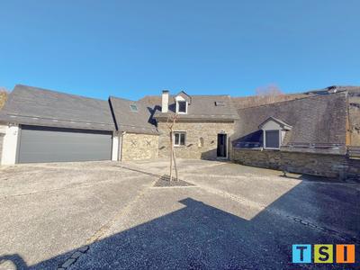 Maison - 144 m² - 5 pièces