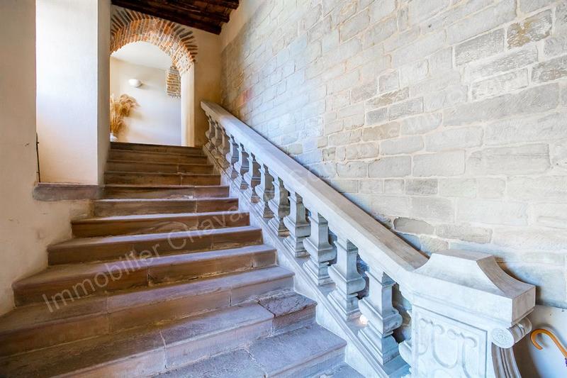 Château - 715 m² - 17 pièces