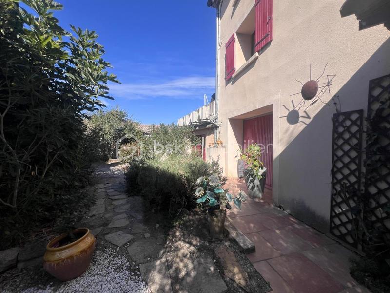 Maison en pierre - 223 m² - 9 pièces