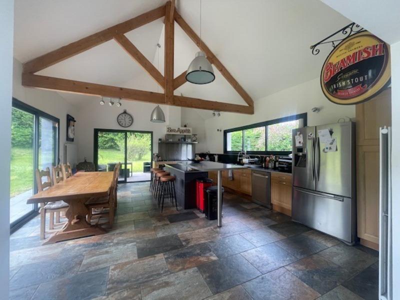 Maison - 228 m² - 7 pièces